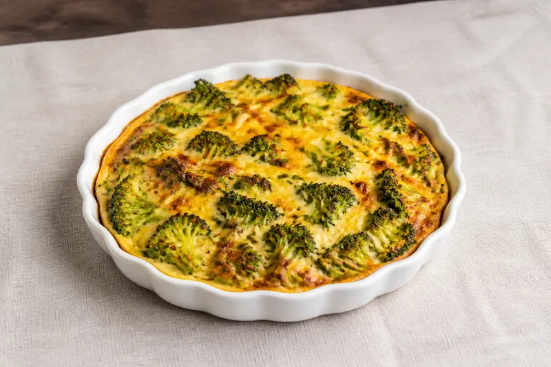 Broccolipaj utan botten